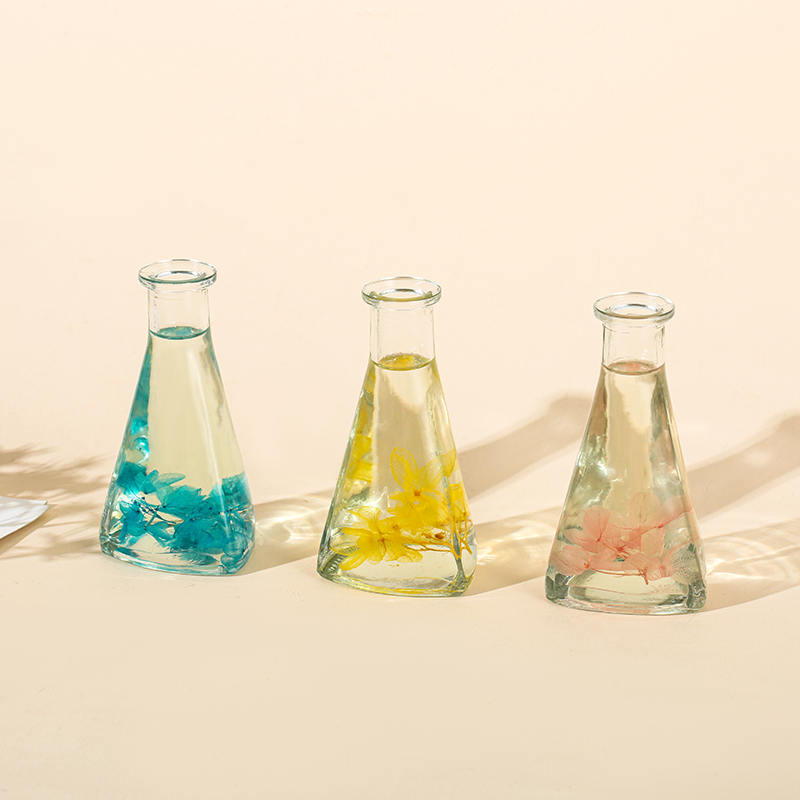 بطری مثلثی گل خشک شده انگور بدون آتش پخش کننده نی آروماتراپی داخلی