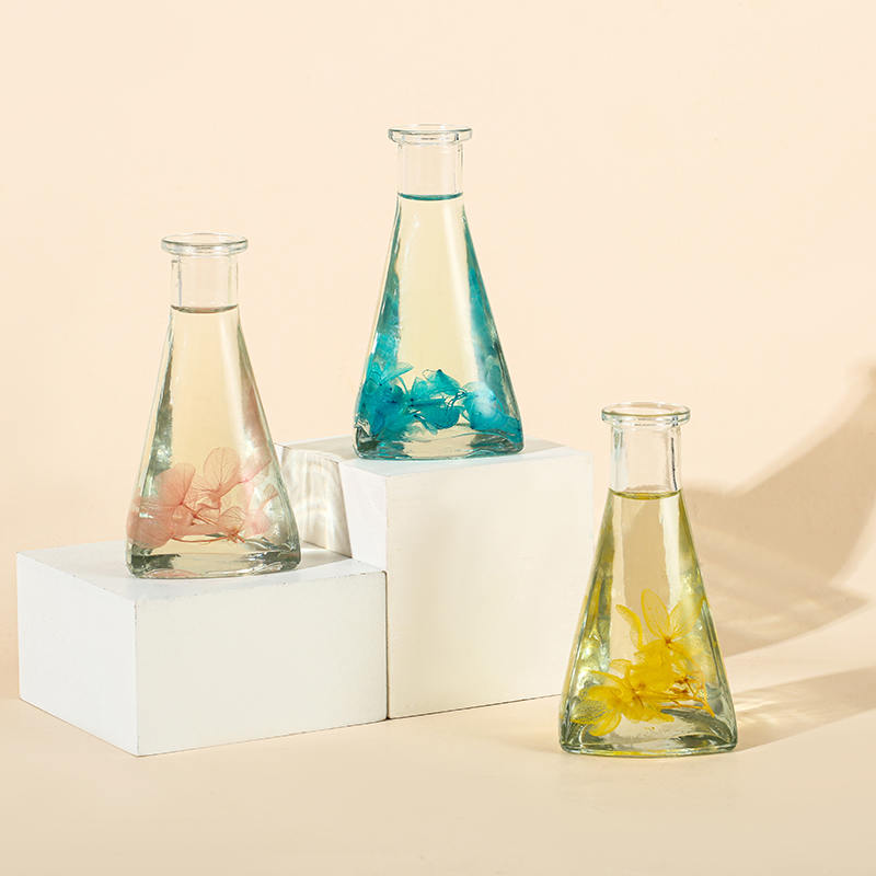 بطری مثلثی گل خشک شده انگور بدون آتش پخش کننده نی آروماتراپی داخلی