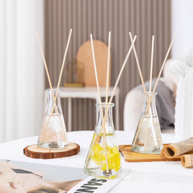 بطری مثلثی گل خشک شده انگور بدون آتش پخش کننده نی آروماتراپی داخلی