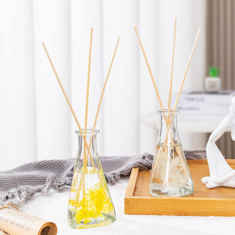 بطری مثلثی گل خشک شده انگور بدون آتش پخش کننده نی آروماتراپی داخلی