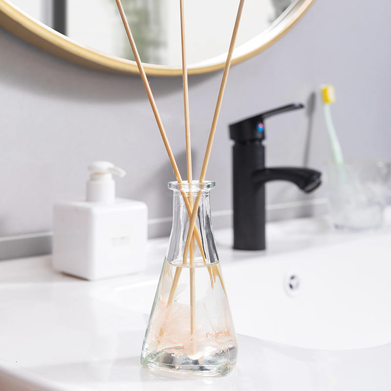 بطری مثلثی گل خشک شده انگور بدون آتش پخش کننده نی آروماتراپی داخلی