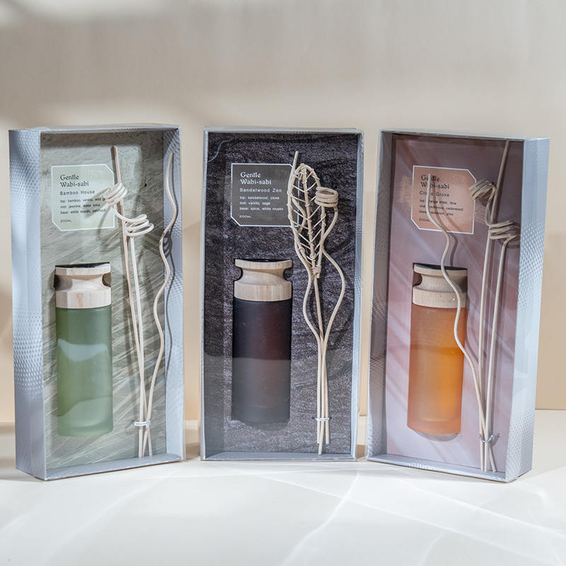 پخش کننده نی درجه یک فلاسک شیشه ای استوانه ای درجه یک با فروشنده پخش کننده عطر چوبی