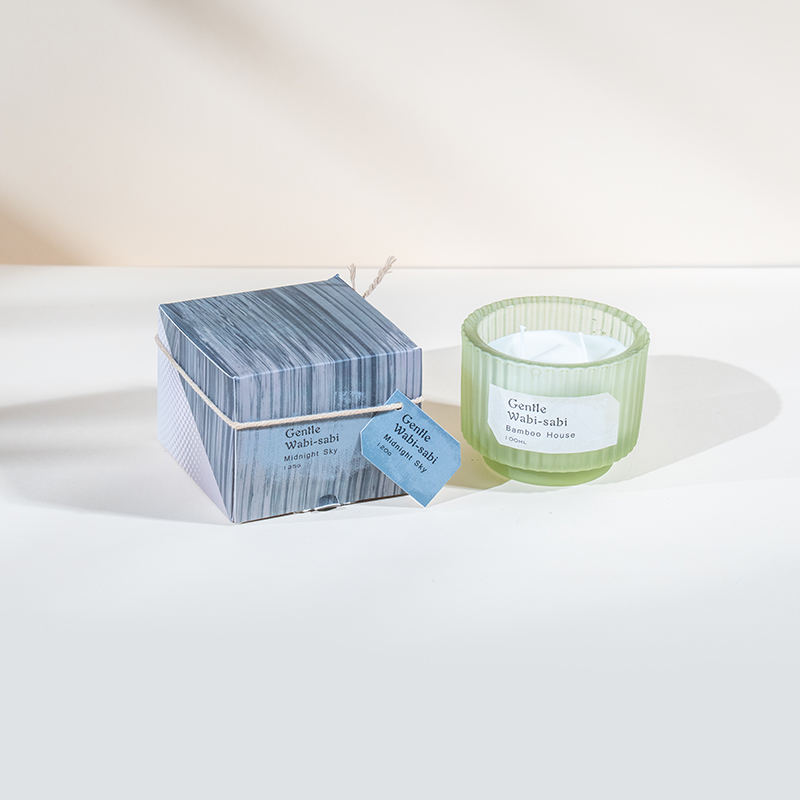 فنجان شمع گرد شیشه ای با راه راه های عمودی شمع های معطر-فروشنده شمع موم سویا اکو