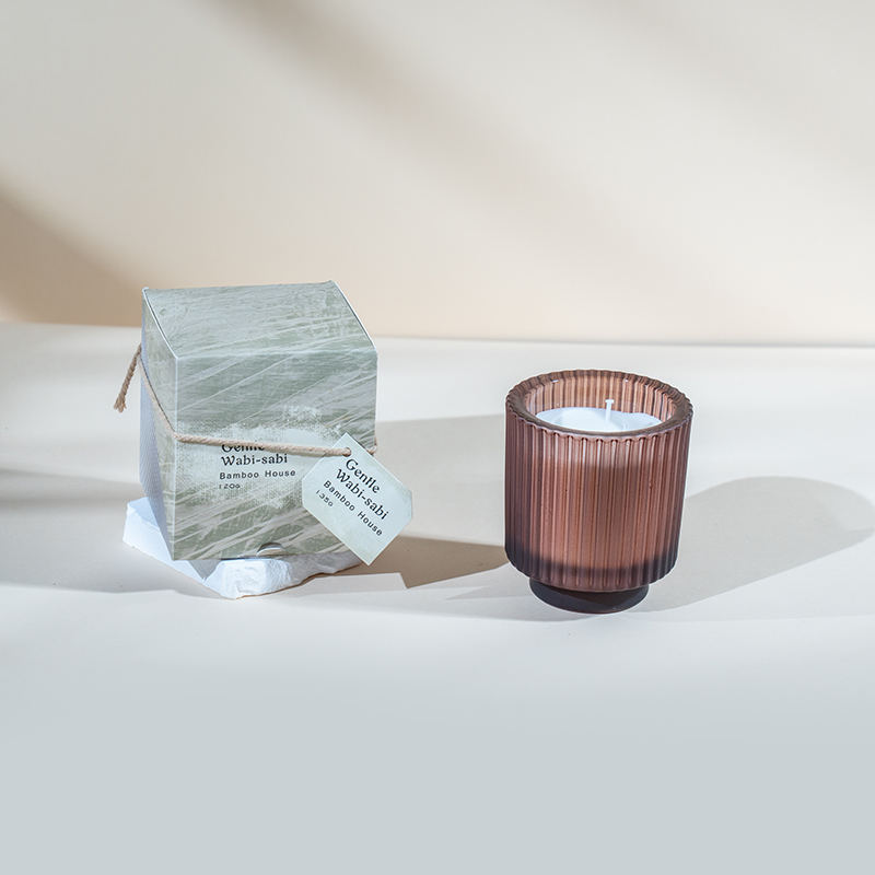 فنجان شمع گرد شیشه ای با راه راه های عمودی شمع های معطر-فروشنده شمع موم سویا اکو