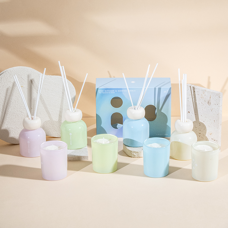 مجموعه عطرهای خانگی با رایحه گرد کلاسیک