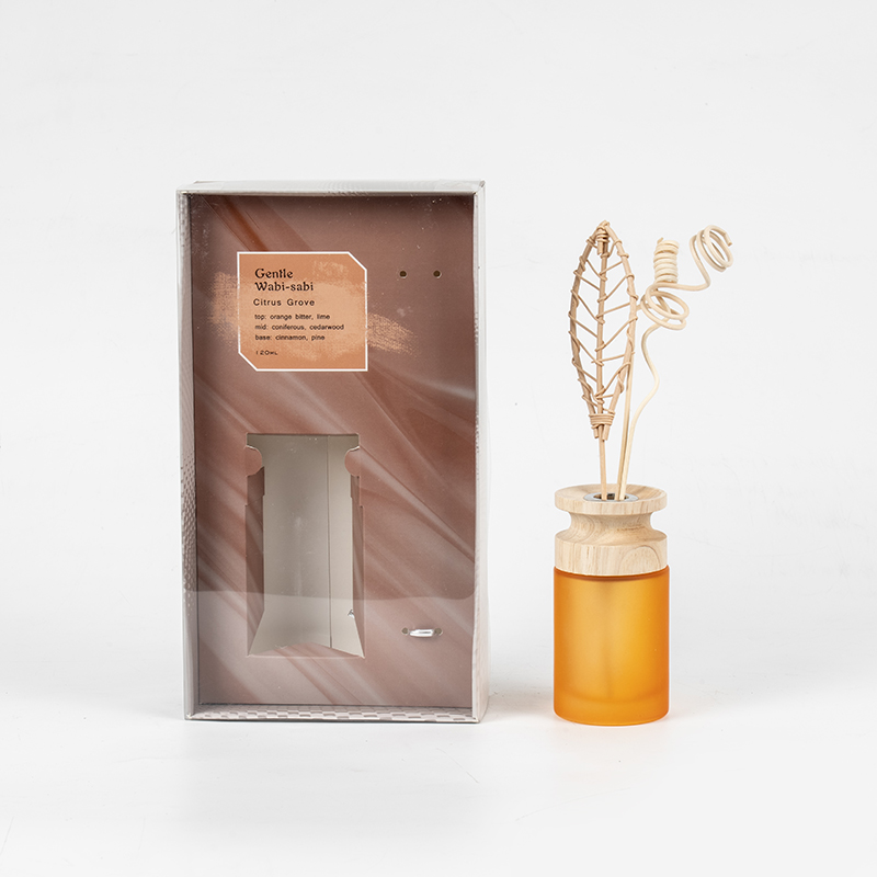 پخش کننده نی درجه یک فلاسک شیشه ای استوانه ای بالا با فروشنده پخش کننده عطر چوبی