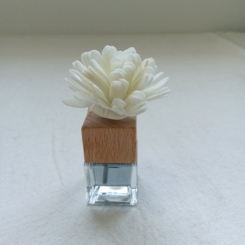 خوشبو کننده ماشین آویز مربع / خوشبو کننده ماشین / خوشبو کننده هوای ماشین / خوشبو کننده هوای ماشین / عطر ماشین / گیره هواکش ماشین خوشبو کننده قوی